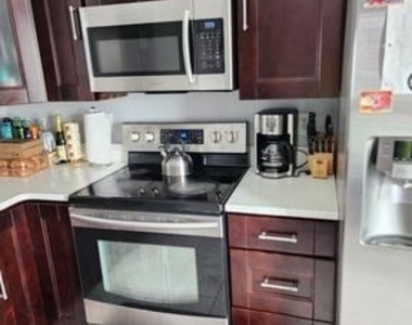 11218 Black Foot Ct - Photo Thumbnail 3