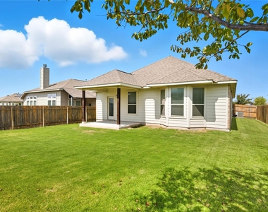 5925 Malta Cir - Photo Thumbnail 31