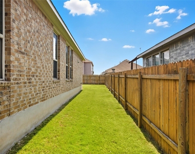 5925 Malta Cir - Photo Thumbnail 34
