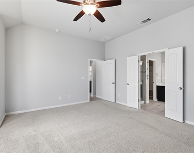 5925 Malta Cir - Photo Thumbnail 19