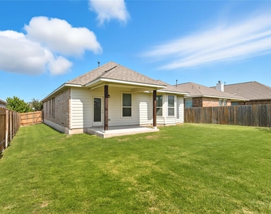 5925 Malta Cir - Photo Thumbnail 30