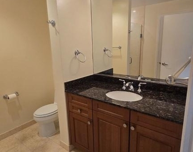 6820 Wisconsin Avenue - Photo Thumbnail 21