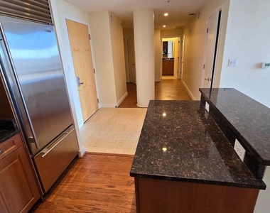 6820 Wisconsin Avenue - Photo Thumbnail 5