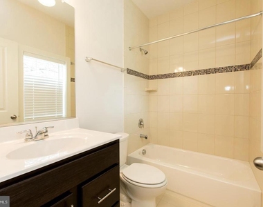 304 S Stonestreet Avenue - Photo Thumbnail 34