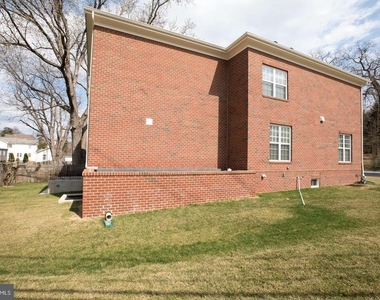 304 S Stonestreet Avenue - Photo Thumbnail 42