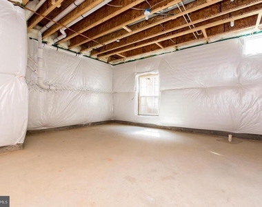 304 S Stonestreet Avenue - Photo Thumbnail 36