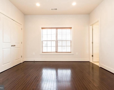 304 S Stonestreet Avenue - Photo Thumbnail 28