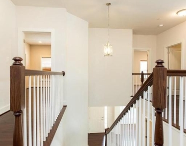 304 S Stonestreet Avenue - Photo Thumbnail 21