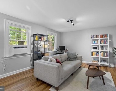 2402 Colston Drive - Photo Thumbnail 3