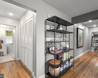 2402 Colston Drive - Photo Thumbnail 11