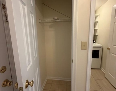 13100 Millhaven Place - Photo Thumbnail 5