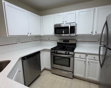 13100 Millhaven Place - Photo Thumbnail 24