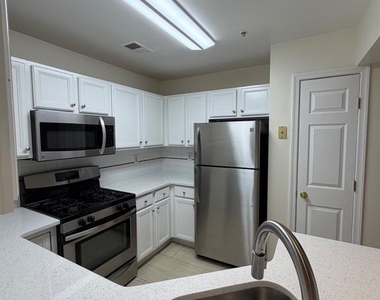 13100 Millhaven Place - Photo Thumbnail 21