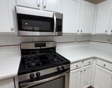 13100 Millhaven Place - Photo Thumbnail 26