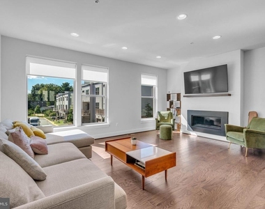 5133 Longstone Way - Photo Thumbnail 10