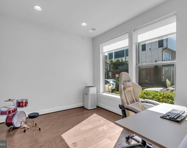 5133 Longstone Way - Photo Thumbnail 5