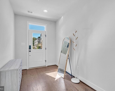 5133 Longstone Way - Photo Thumbnail 4