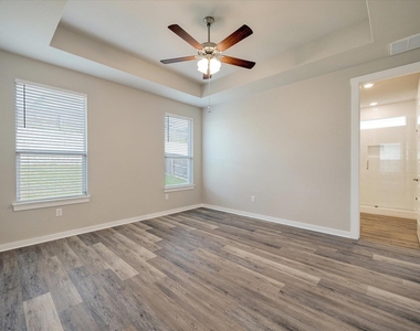 628 Peace Pipe Way - Photo Thumbnail 5