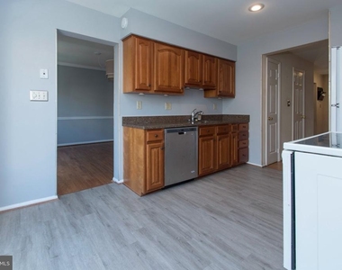 48 Pontiac Way - Photo Thumbnail 2