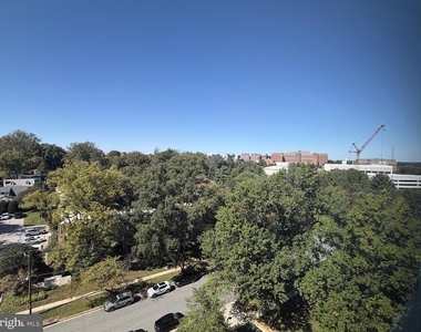8315 N Brook Lane - Photo Thumbnail 22