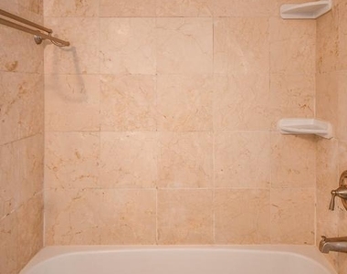 8315 N Brook Lane - Photo Thumbnail 21