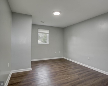 1007 Venice Drive - Photo Thumbnail 14