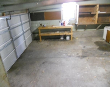 919 Keith Ln - Photo Thumbnail 16