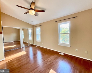 20140 Timber Oak Lane - Photo Thumbnail 3