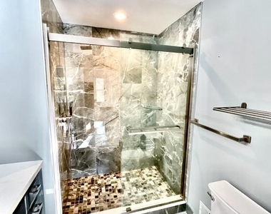 20140 Timber Oak Lane - Photo Thumbnail 5
