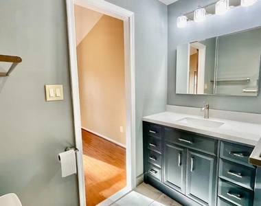 20140 Timber Oak Lane - Photo Thumbnail 6