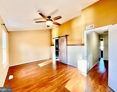 20140 Timber Oak Lane - Photo Thumbnail 4