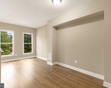 5230 Strathmore Avenue - Photo Thumbnail 8