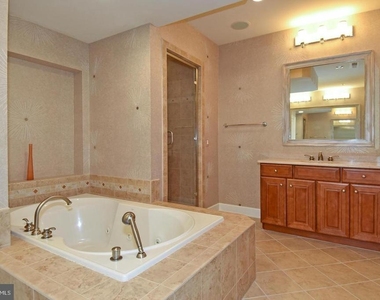 12525 Linda View Lane - Photo Thumbnail 48