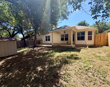 1517 Hawk Dr - Photo Thumbnail 22