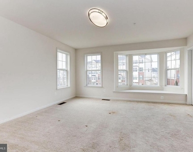 22961 Newcut Road - Photo Thumbnail 13