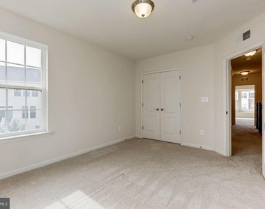 22961 Newcut Road - Photo Thumbnail 16