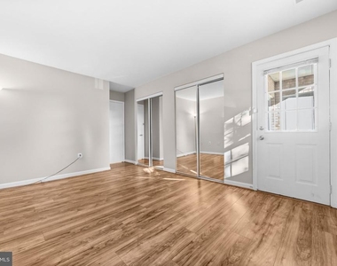 18302 Streamside Drive - Photo Thumbnail 15