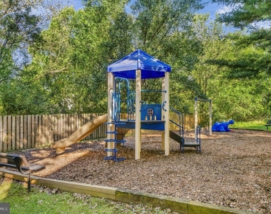 18302 Streamside Drive - Photo Thumbnail 29