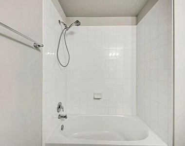 6713 Branrust Dr - Photo Thumbnail 25