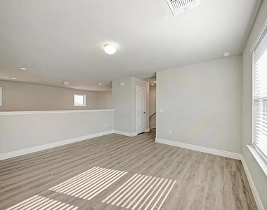 6713 Branrust Dr - Photo Thumbnail 21