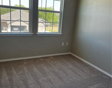 1137 Garland Rd - Photo Thumbnail 11