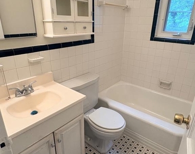 1846 E West Highway - Photo Thumbnail 4