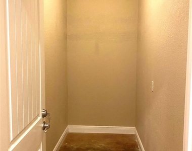 132 Akaloa Dr - Photo Thumbnail 13