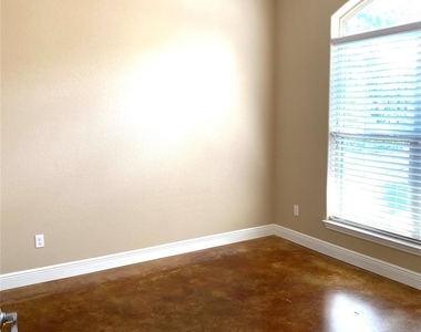 132 Akaloa Dr - Photo Thumbnail 4