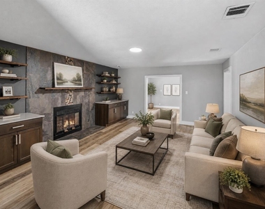 807 Russet Valley Dr - Photo Thumbnail 4