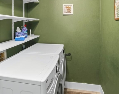 807 Russet Valley Dr - Photo Thumbnail 14