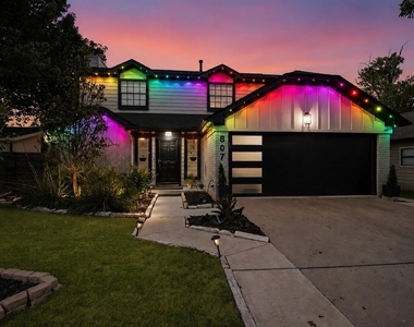 807 Russet Valley Dr - Photo Thumbnail 35