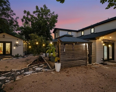 807 Russet Valley Dr - Photo Thumbnail 31