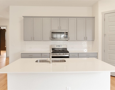 2016 Wilsons Warbler Dr - Photo Thumbnail 9
