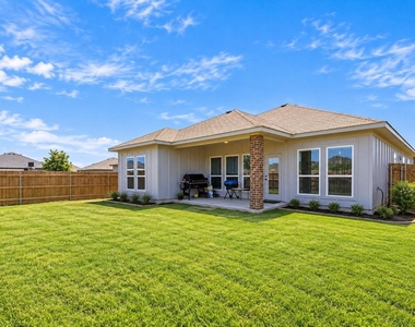 1125 Lakeway Crossing Dr - Photo Thumbnail 18